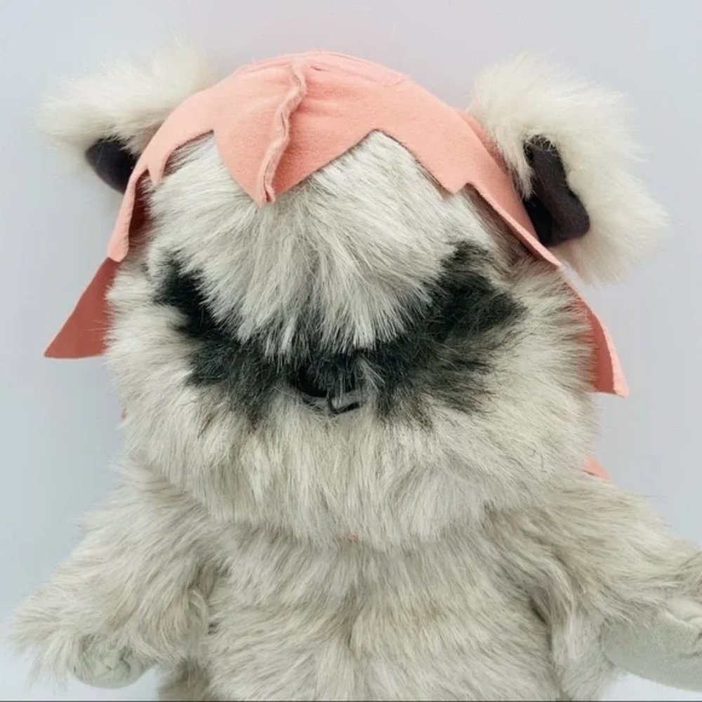 Vintage princess Kneessa Ewok Stuffed Plush 1983 Star Wars Kenner Cape
